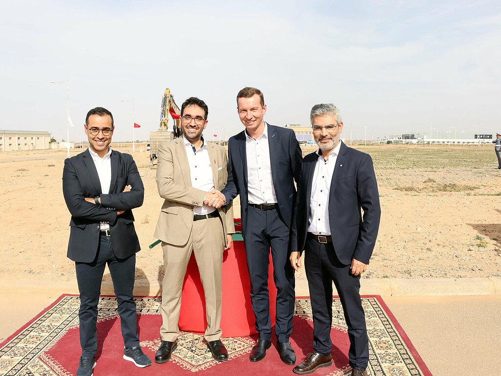 CEO Angelo Holzknecht together with the local management team of Hirschmann Automotive in Morocco